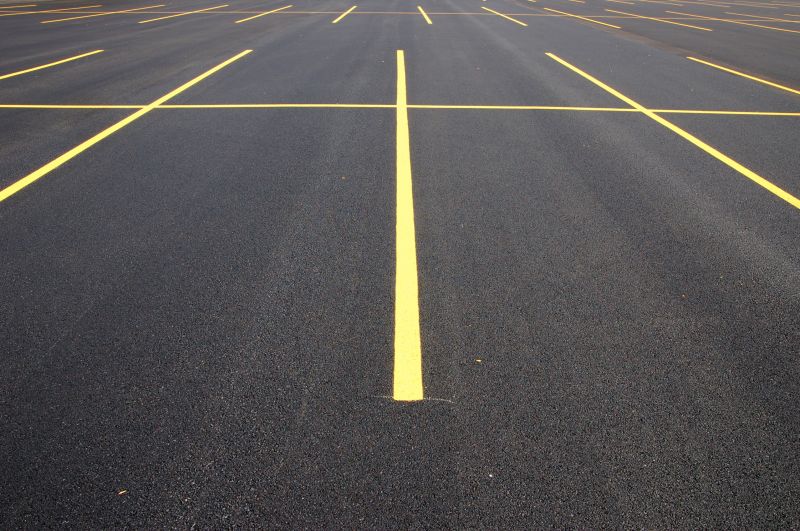 Commercial Parking Lot Sealing in Miami Dade County, FL