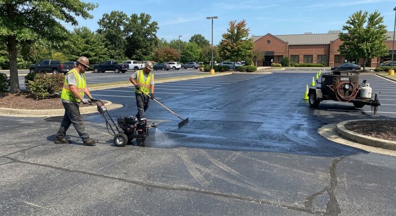 Commercial Parking Lot Sealing in Sarasota, FL